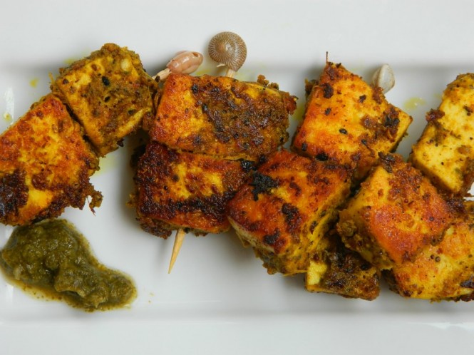 Achari paneer tikka