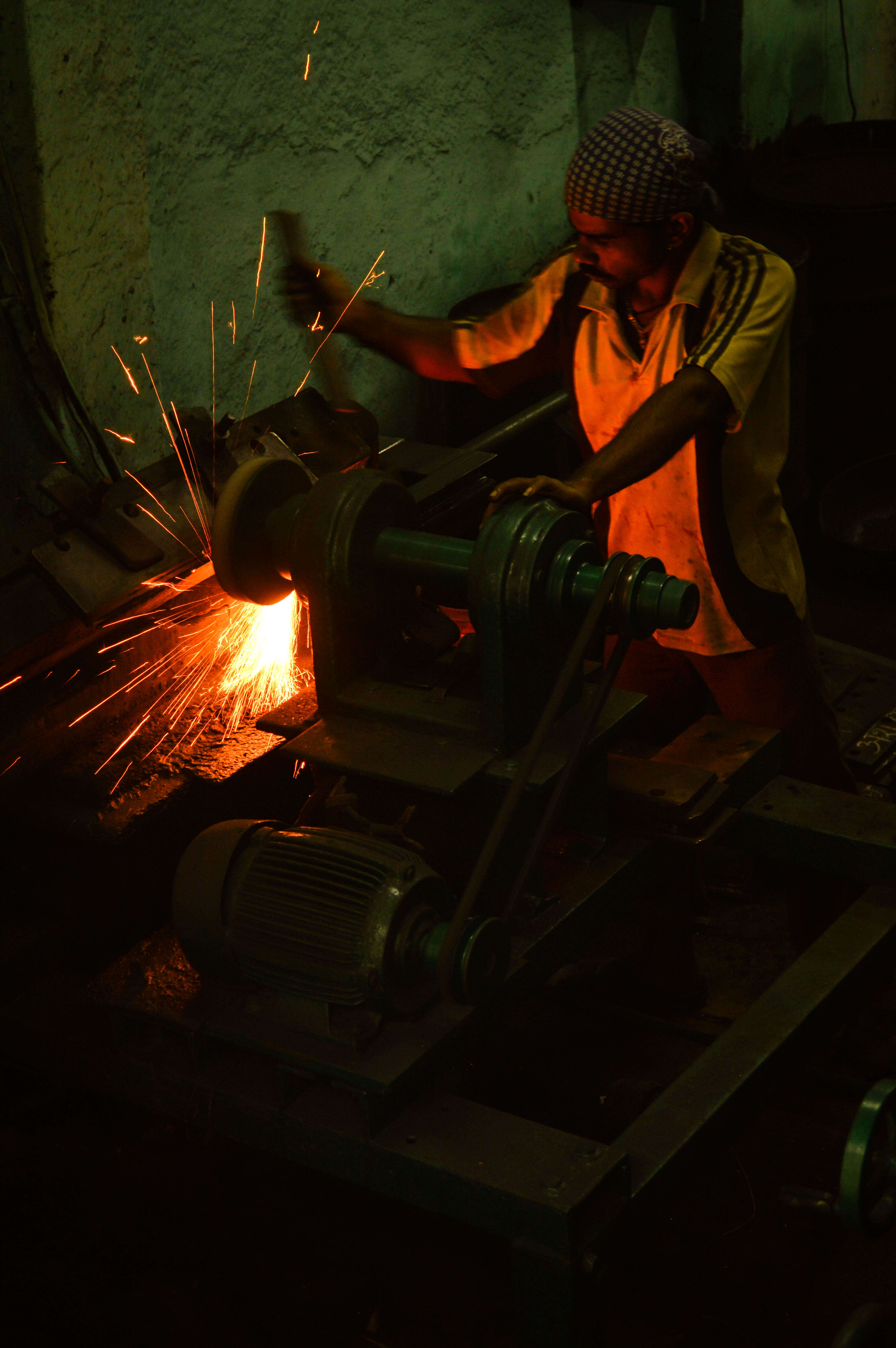 Metal-cutter