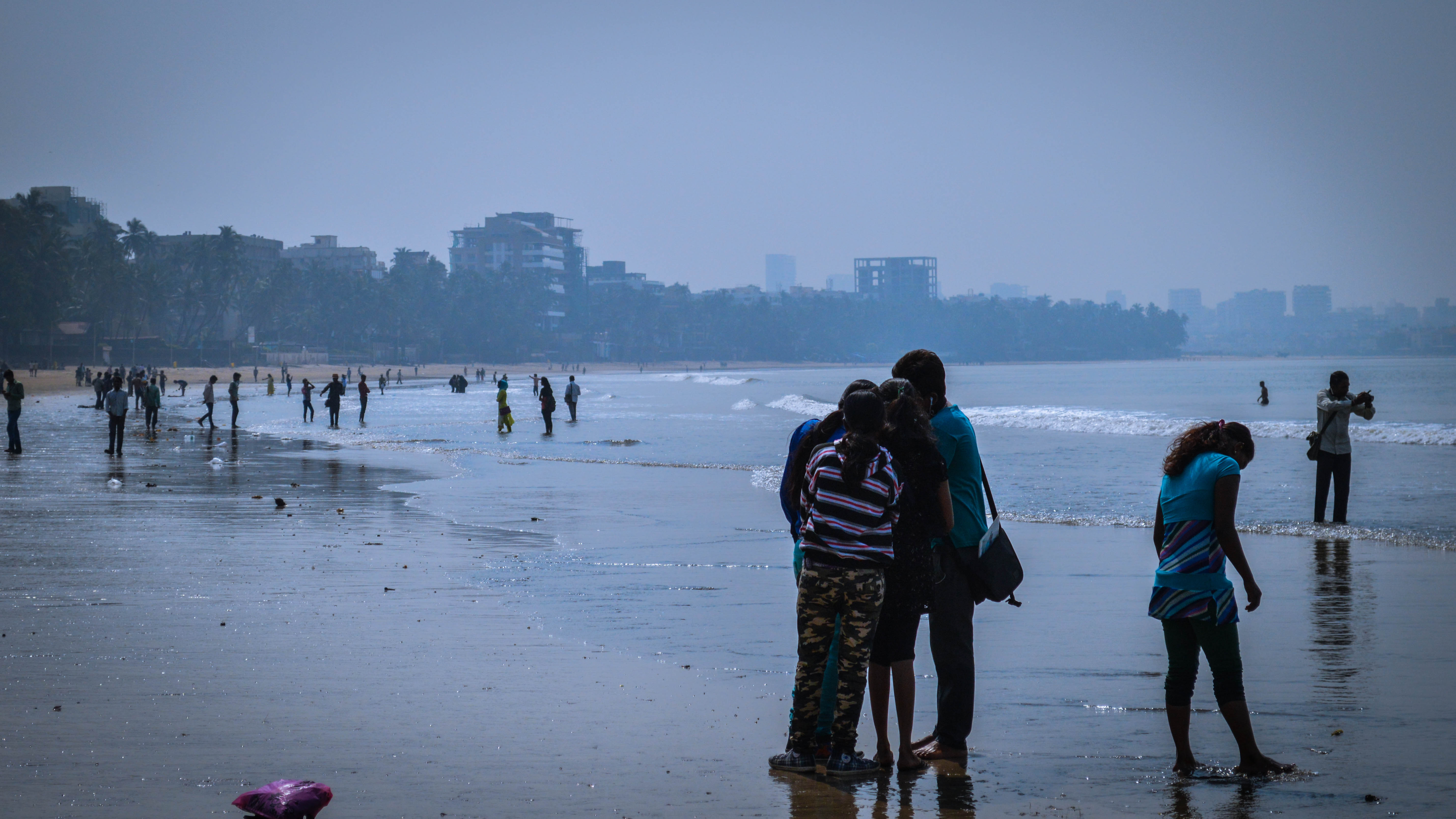 People-having-fun-on-beach