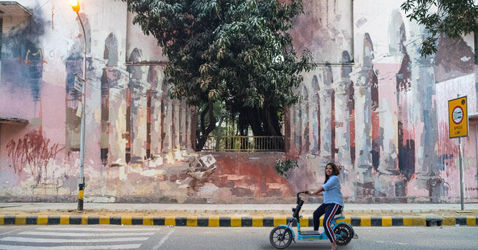 New Way to Explore Saddi Delhi on Yulu