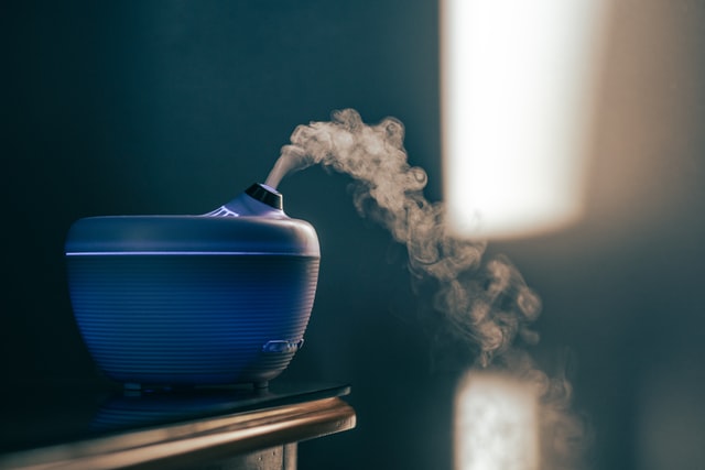 What is Aromatherapy and its Benefits?