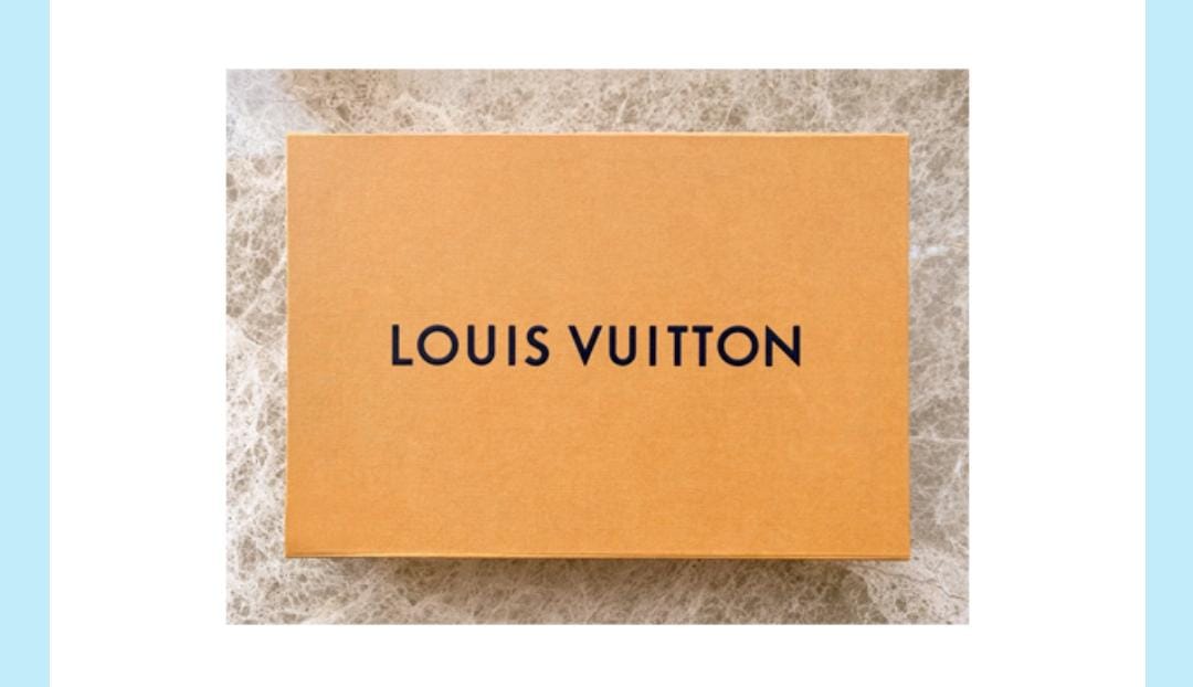 In which city is the headquarters for this luxury fashion brand located amazon quiz