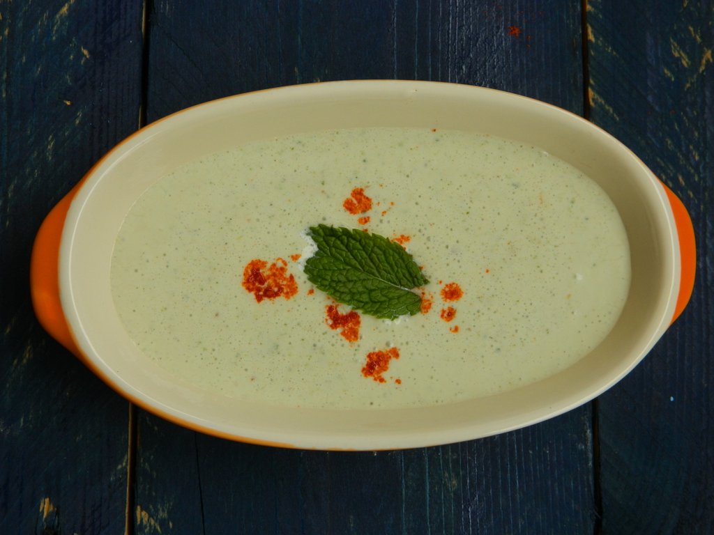 Kache aam ka raita