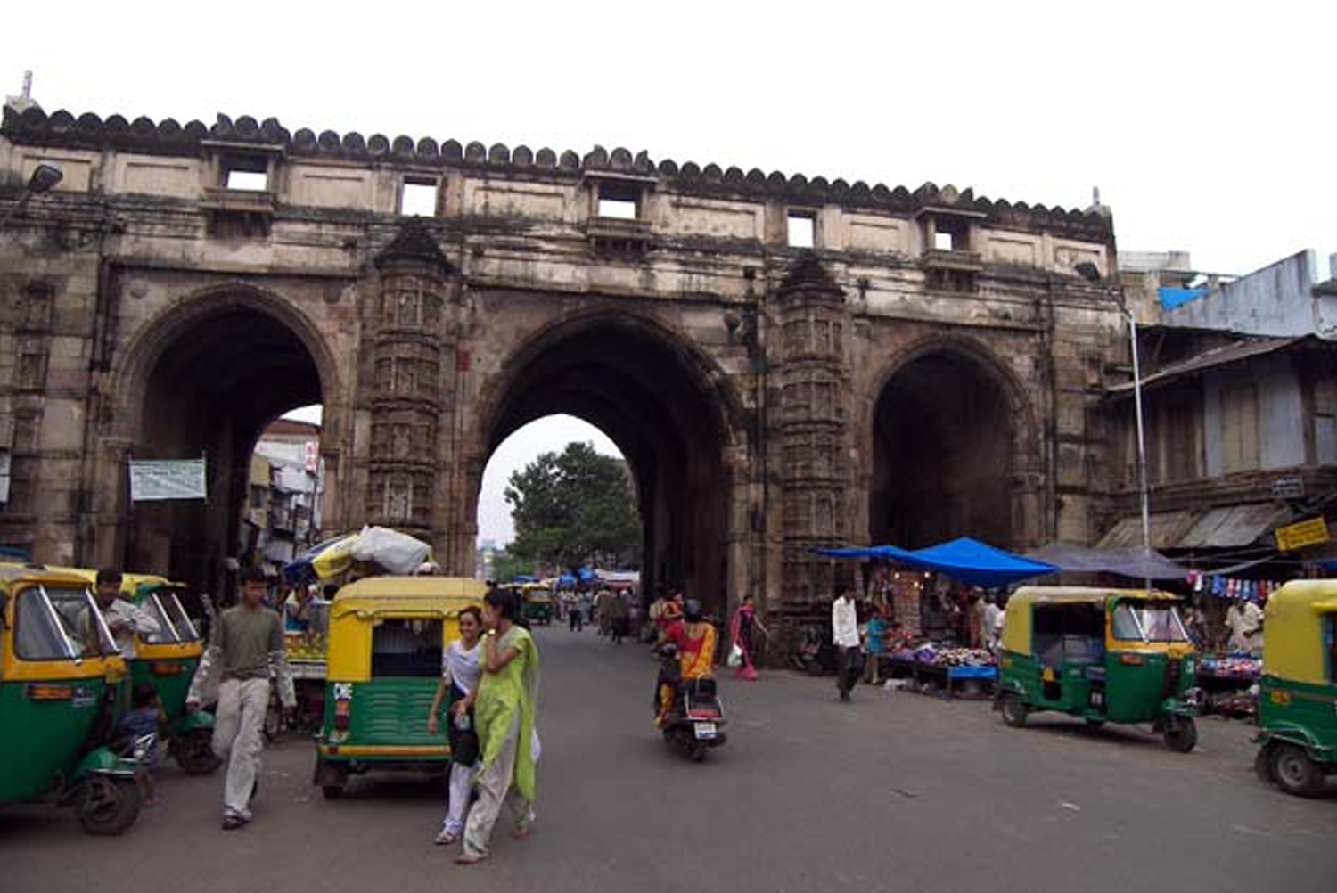 Teen Darwaza, Ahmedabad